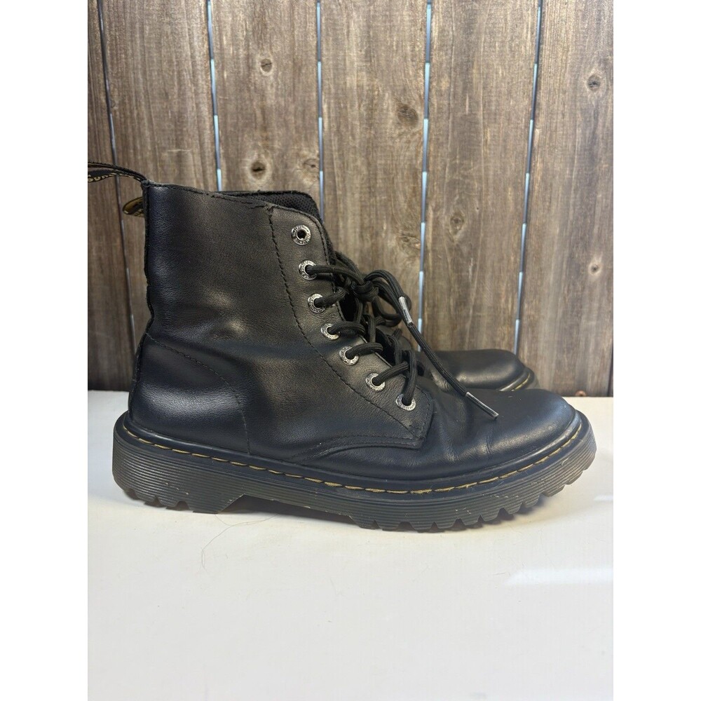 Dr Martens Womens Size 8 Air Wair Black Leather Combat Boots Docs Eye Luana